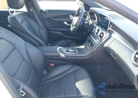 2020 Mercedes-Benz C 300 из США, поврежденный, VIN W1KWF8DB7LR594966